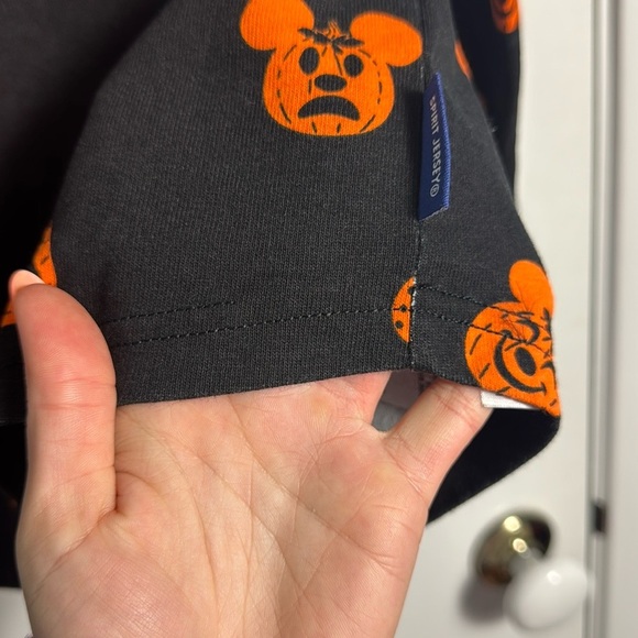 Disney Kids Halloween Pumpkin Spirit Jersey Size XL - Picture 2 of 6